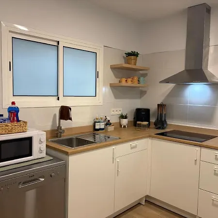 Casa Bella Terraza Con Vistas Al Mar Y Parking Privado Nyaraló